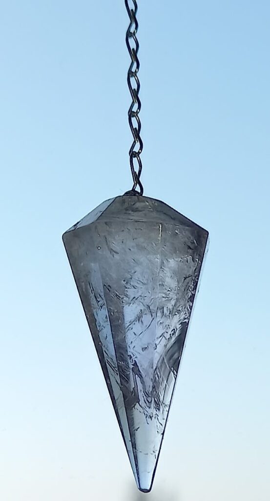 křišťálové kyvadlo